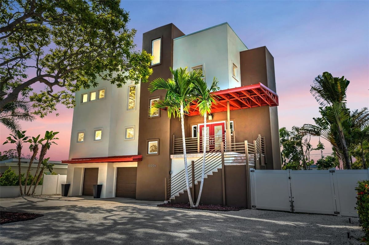 10206 4TH STREET E, TREASURE ISLAND, FL 33706