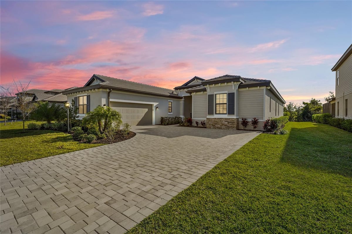 15330 GOLDEN BEAM PLACE