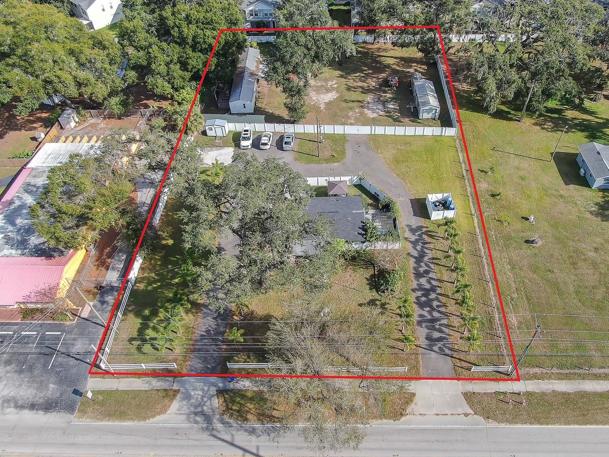 105 S SAINT CLOUD AVENUE, VALRICO, FL 33594