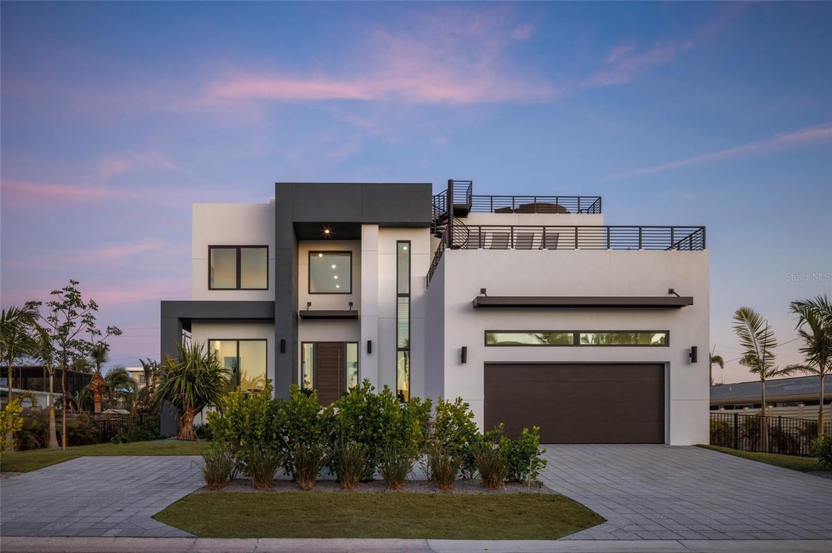 1212 CENTER PLACE