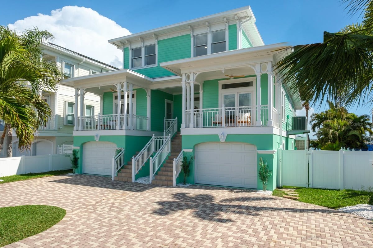 Community Featured Property