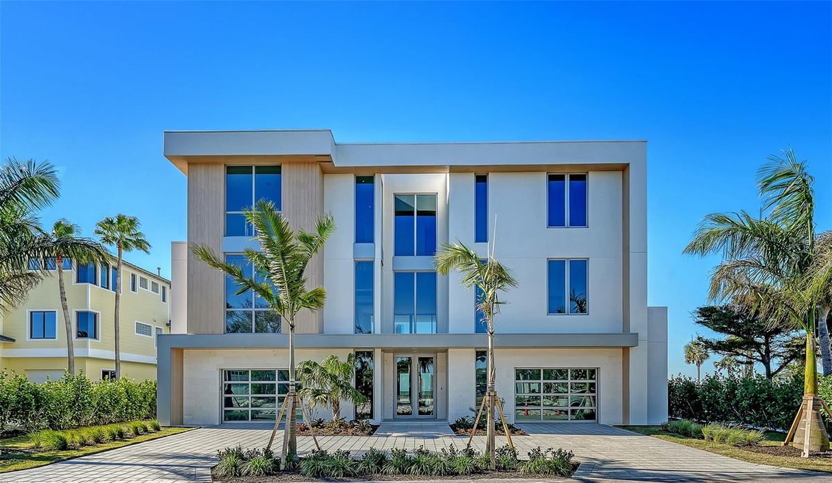 6489 GULFSIDE ROAD, LONGBOAT KEY, FL 34228
