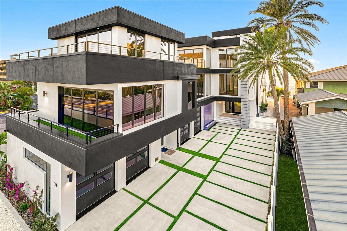 Community Featured Property