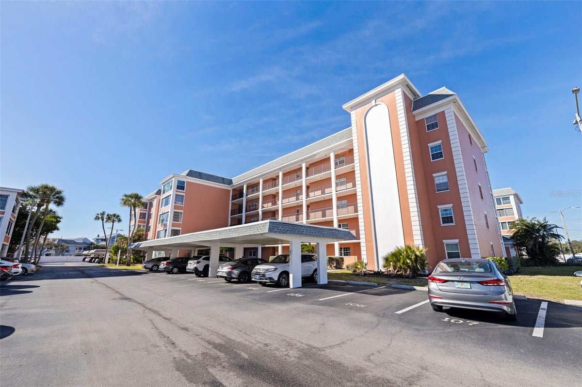 6800 20TH AVENUE N #504, ST PETERSBURG, FL 33710