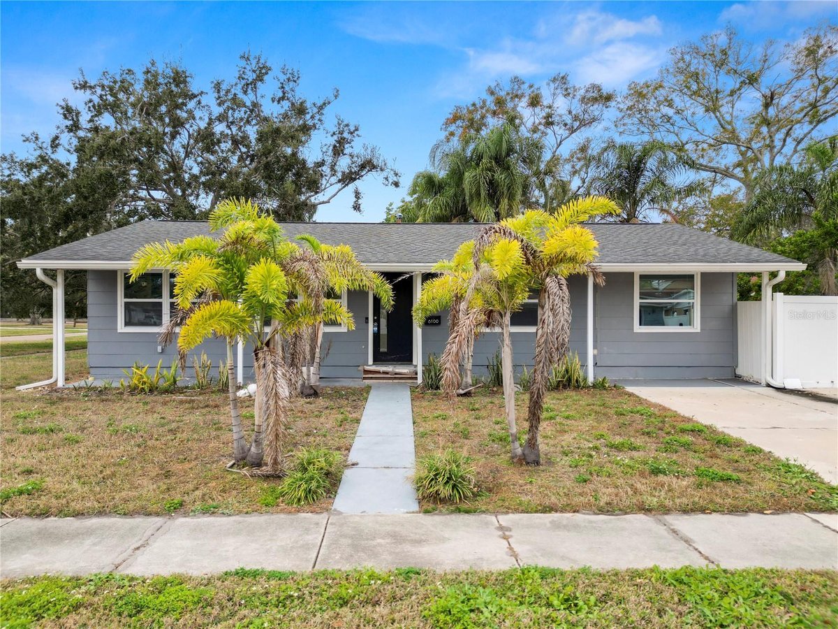 8100 OVERLOOK PLACE NE, ST PETERSBURG, FL 33702