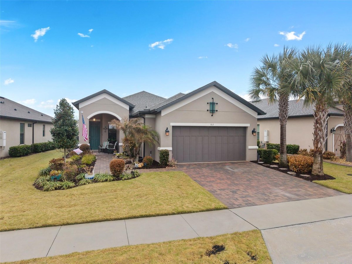 915 BRAEWOOD DRIVE, CLERMONT, FL 34715