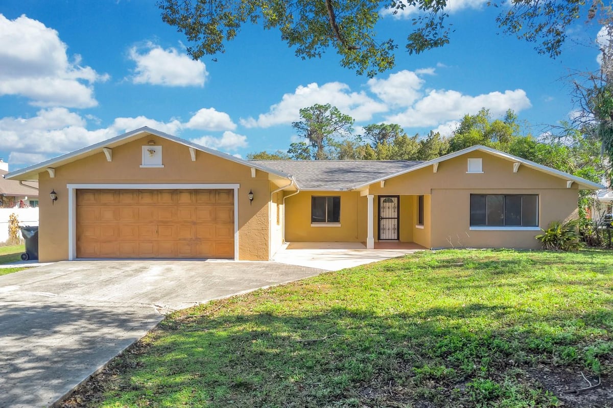 1137 N CHICKASAW TRAIL, ORLANDO, FL 32825