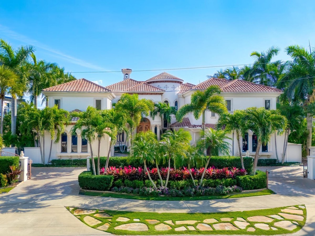 1436 JOHN RINGLING PARKWAY