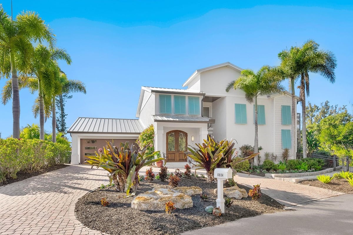 6934 BELGRAVE DRIVE, SIESTA KEY, FL 34242