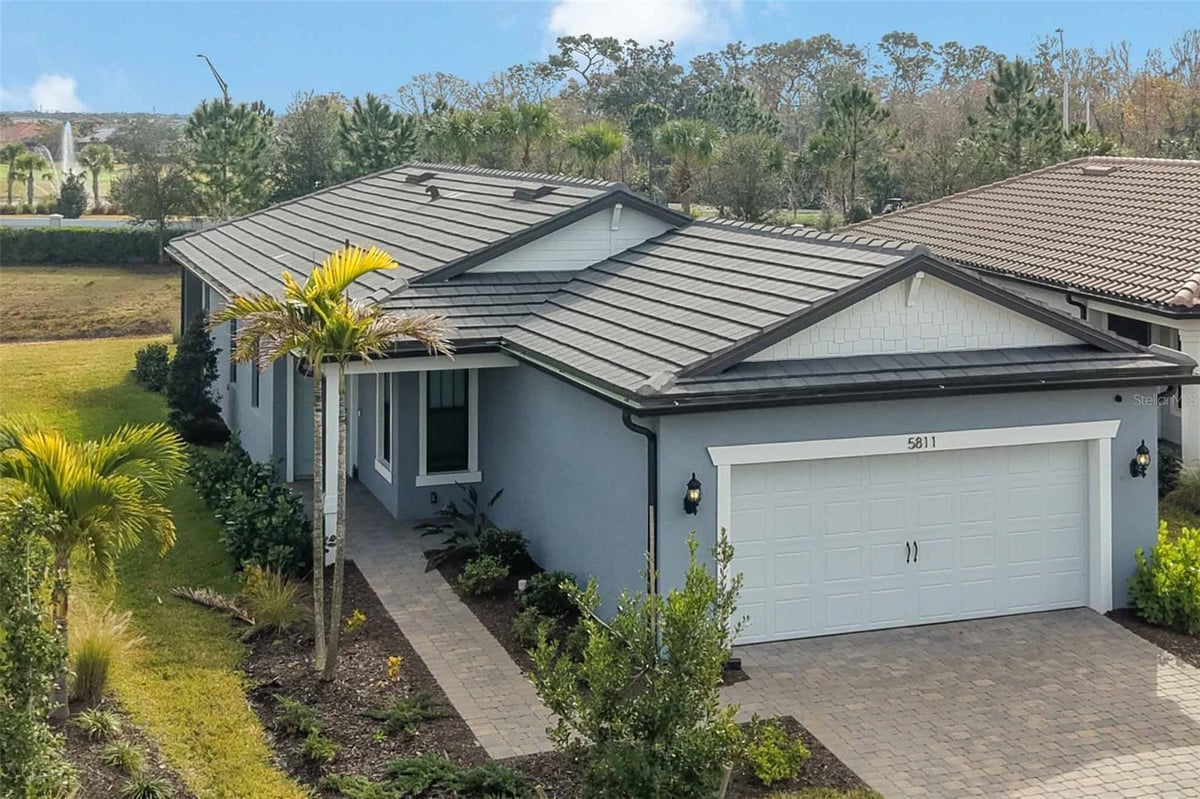 5811 SILVERSIDE PINE COURT