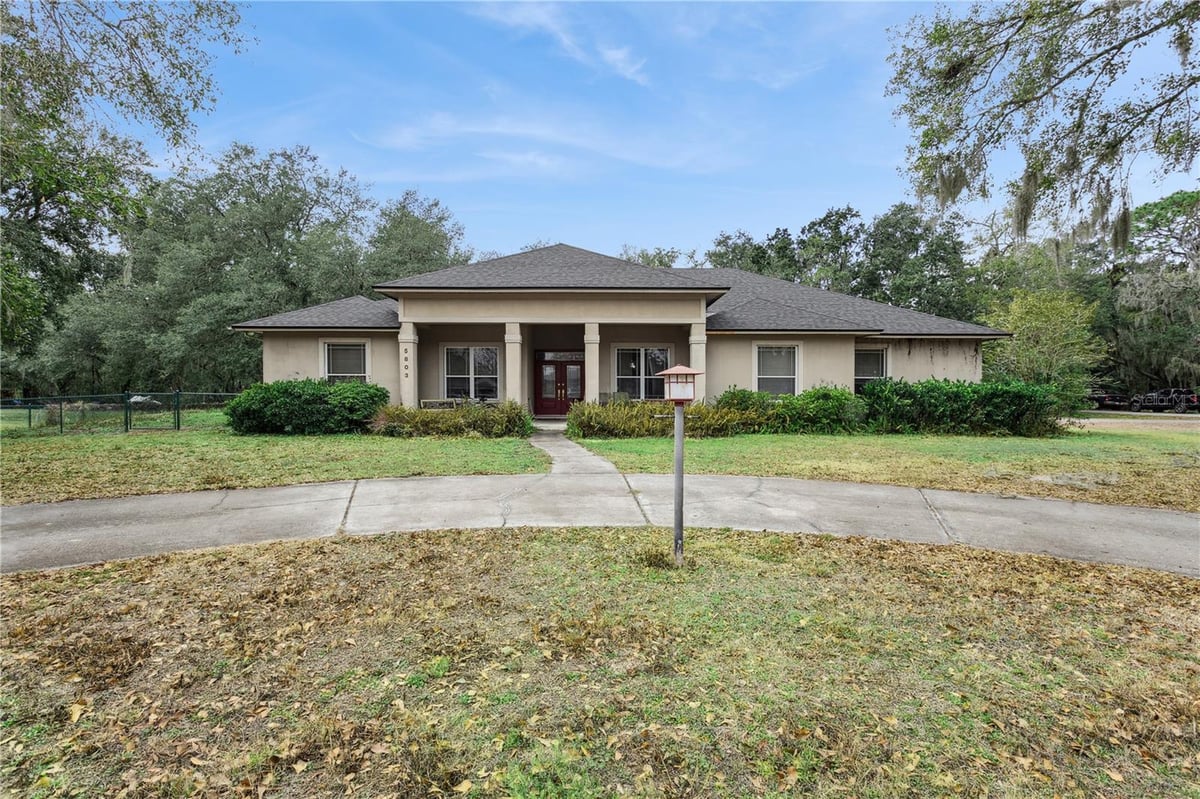 5803 SPRING LAKE DRIVE  LAKELAND
