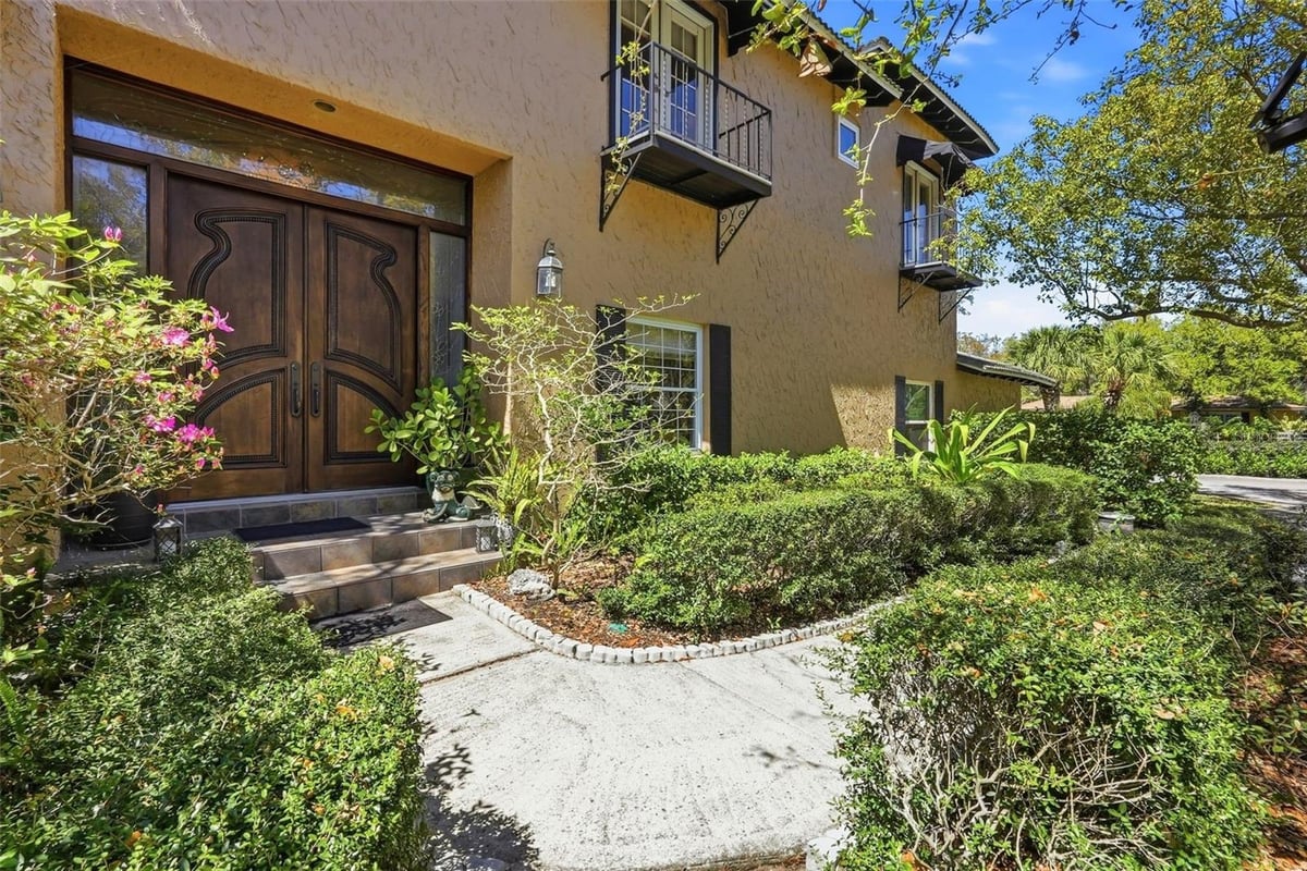 10785 DANIELLE DRIVE