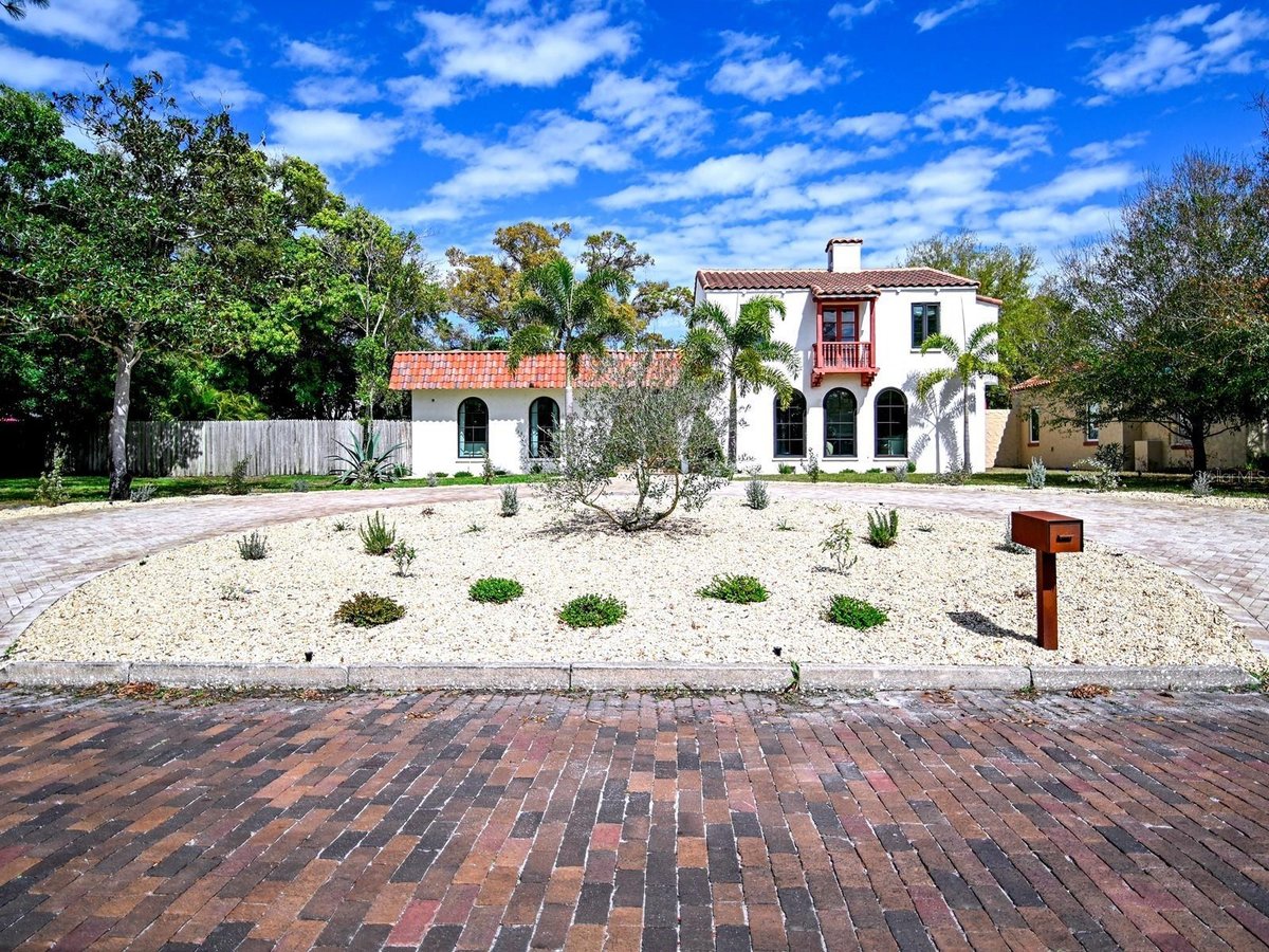 Community Featured Property