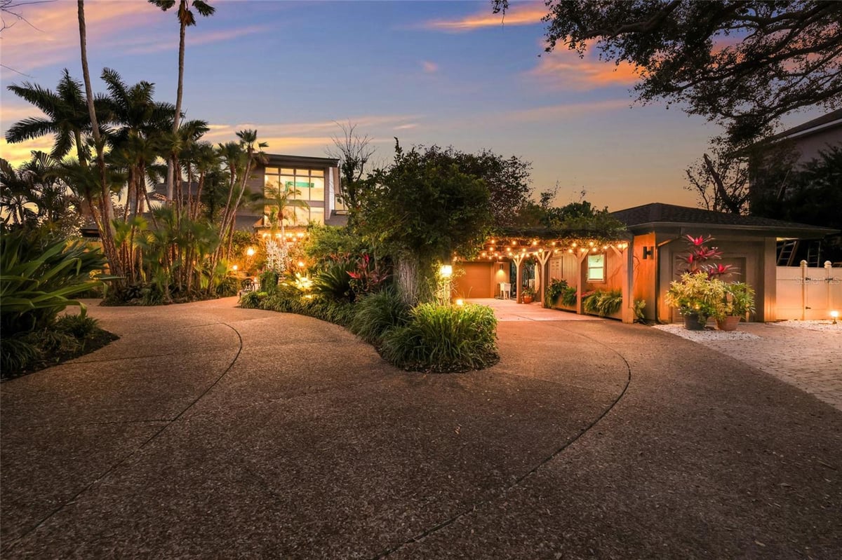 Community Featured Property