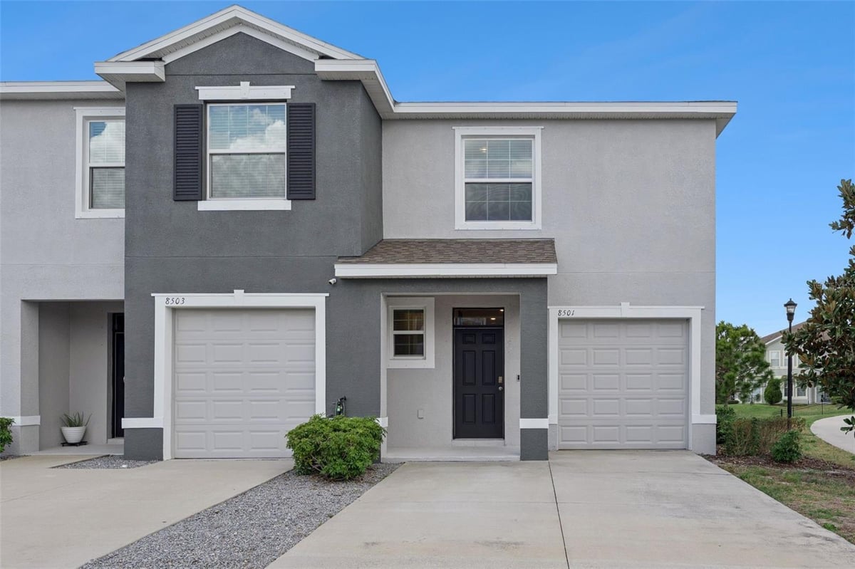 8501 FALLING BLUE PLACE