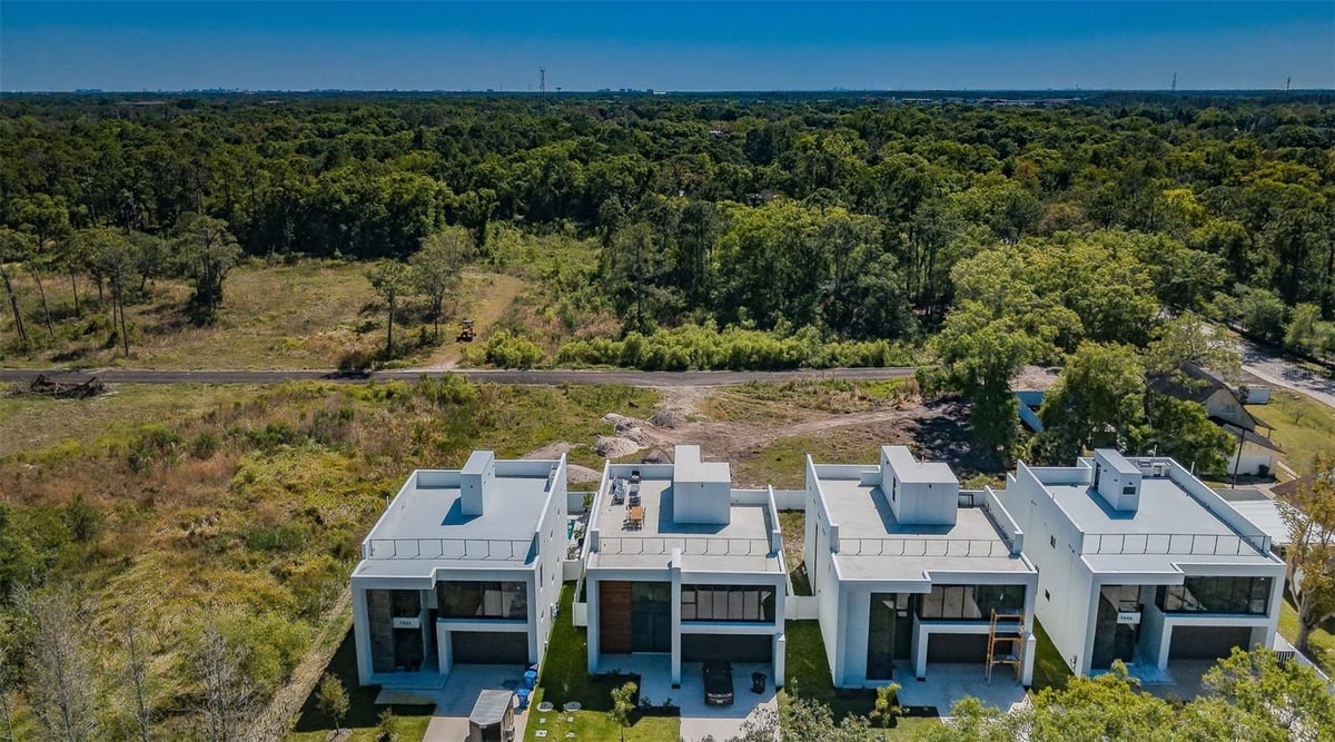 210 SKYTRAIL, TAMPA, FL 33625