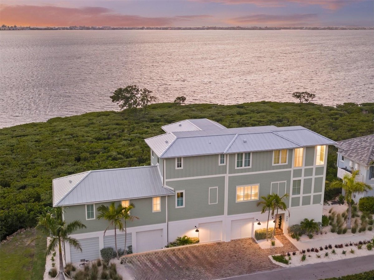 Community Featured Property