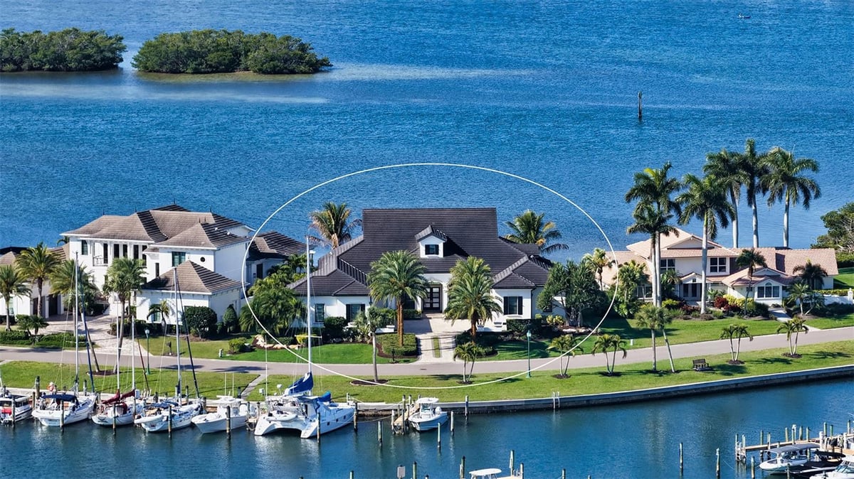  313 LOOKOUT POINT DRIVE