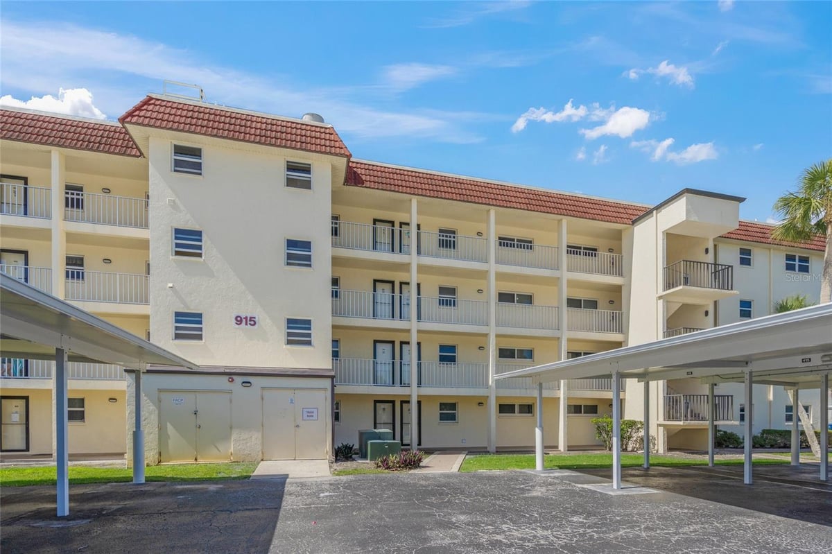 915 BEACH ROAD #215, SIESTA KEY, FL 34242