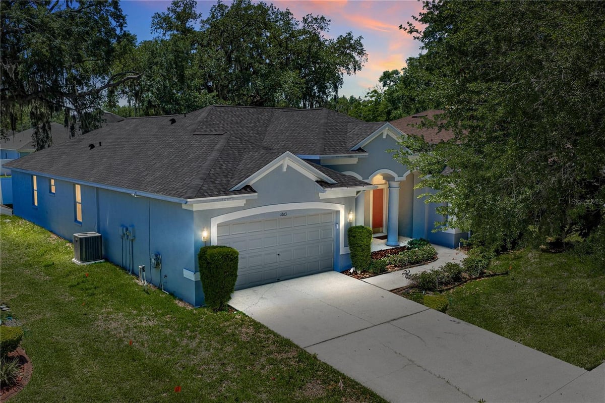 1603 GRAND HERITAGE BOULEVARD, VALRICO, FL 33594