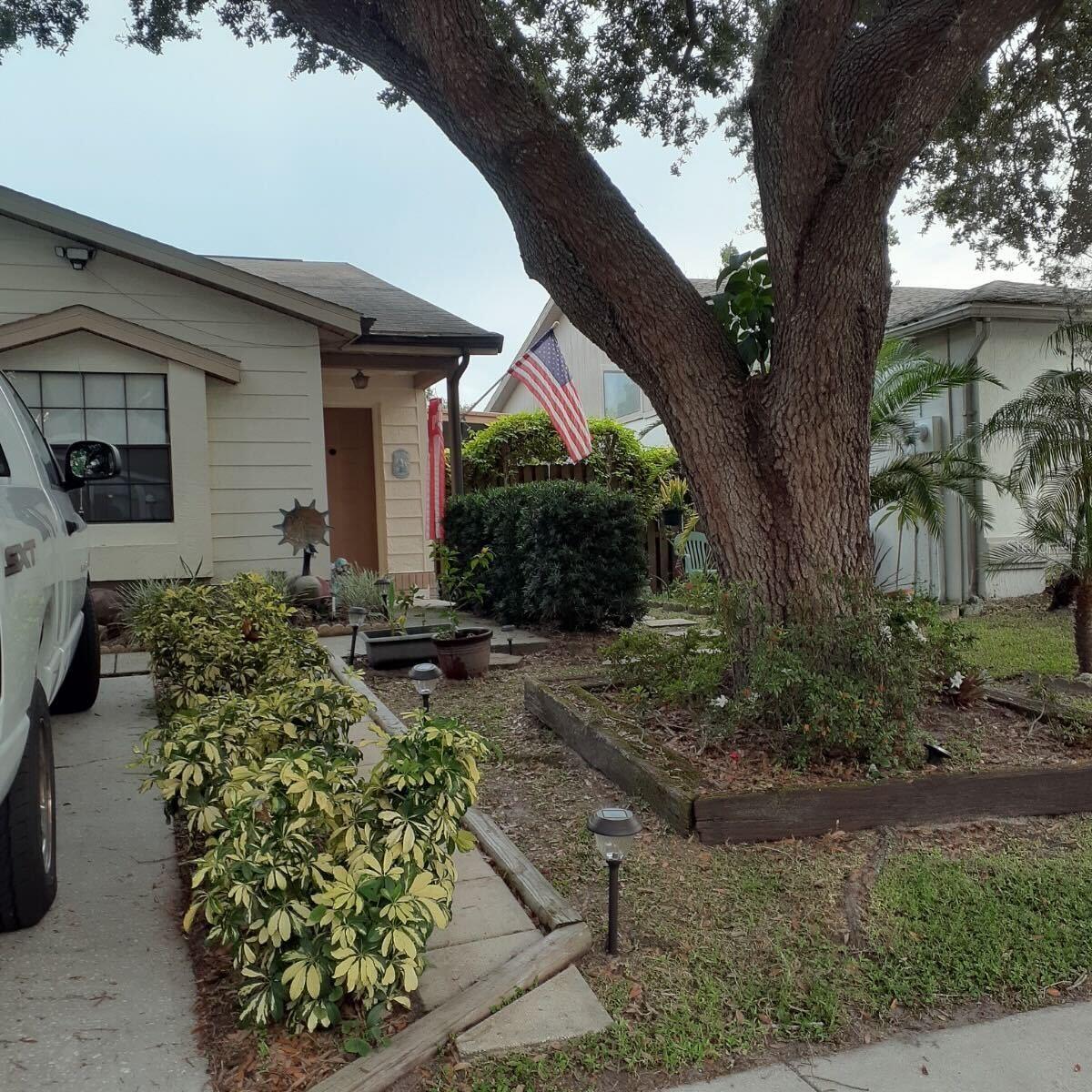 13427 LARAWAY DRIVE