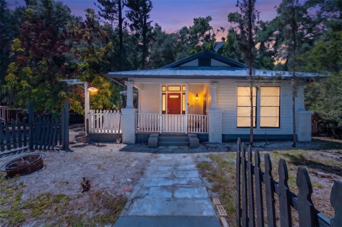 7902 N 12TH STREET, TAMPA, FL 33604