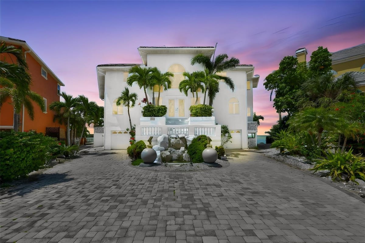 Community Featured Property