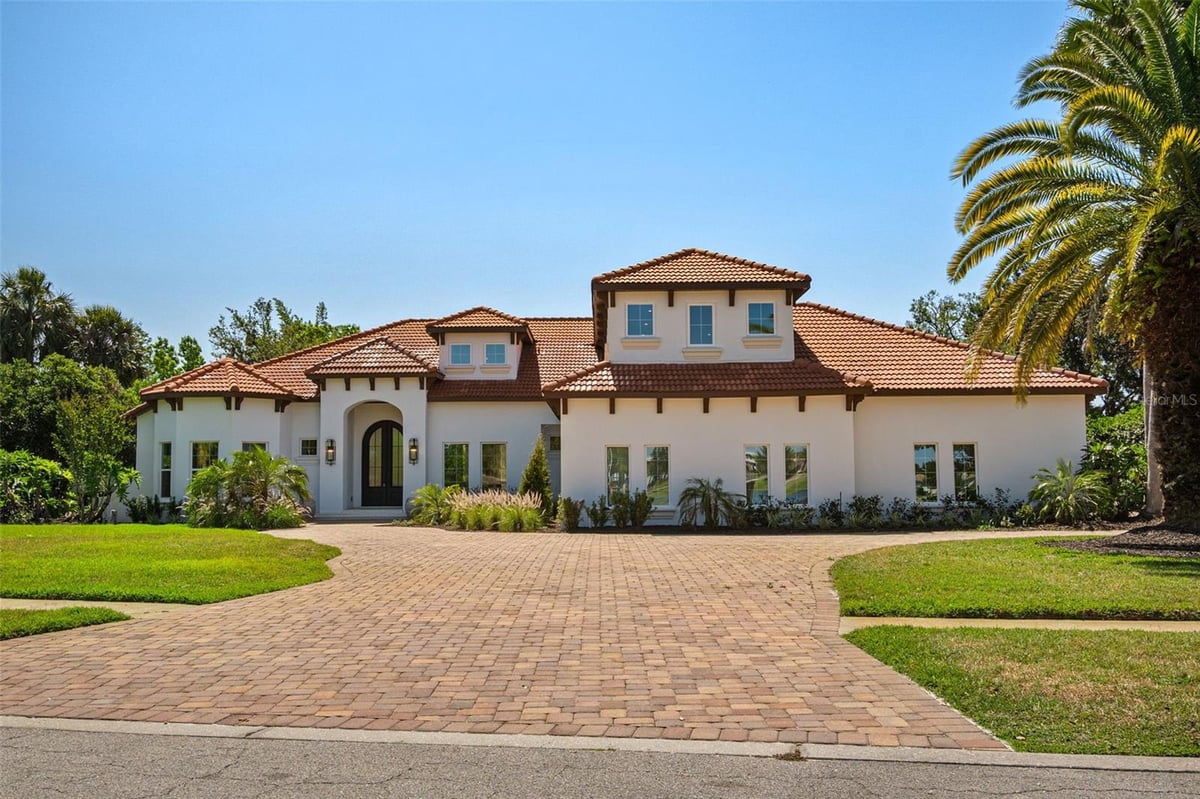 14511 ISLEVIEW DRIVE