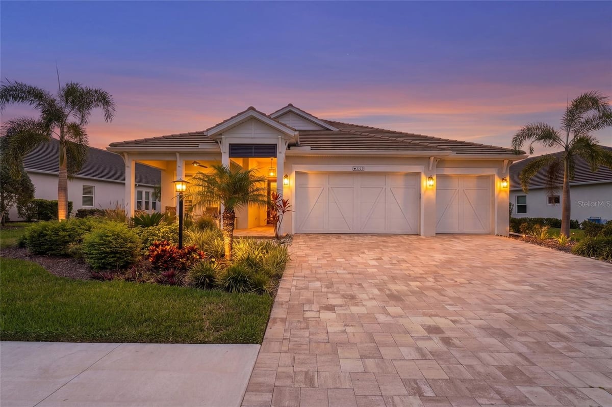 733 TAILWIND PLACE