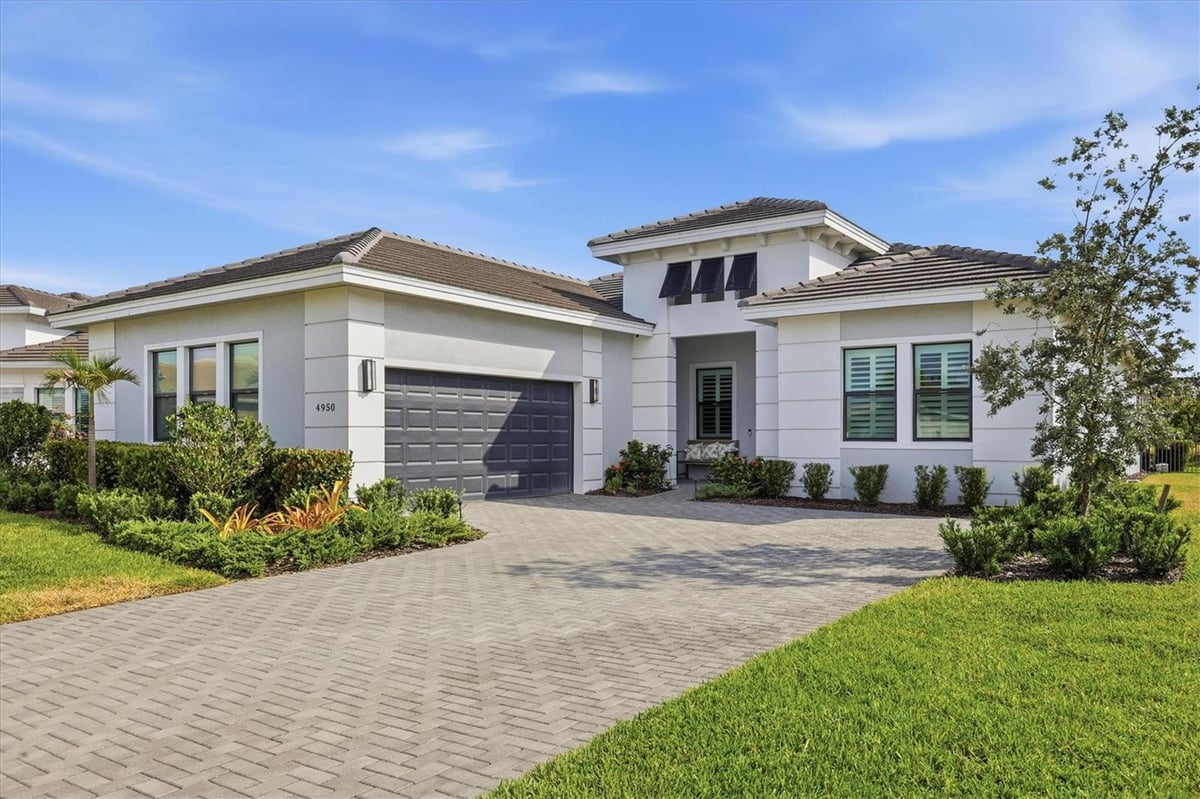 4950 KIVA CIRCLE