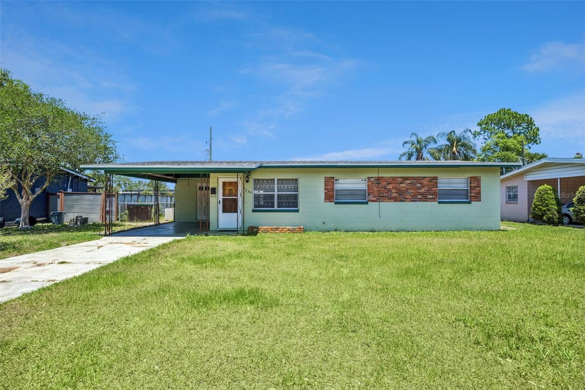 3733 SURREY DRIVE, ORLANDO, FL 32812