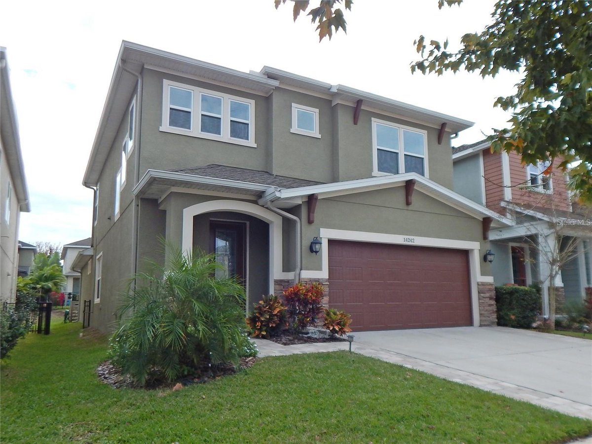 14242 NATURES RESERVE DRIVE, LITHIA, FL 33547