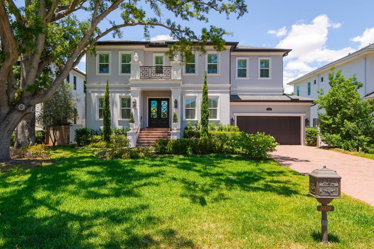 5009 W LEONA STREET, TAMPA, FL 33629