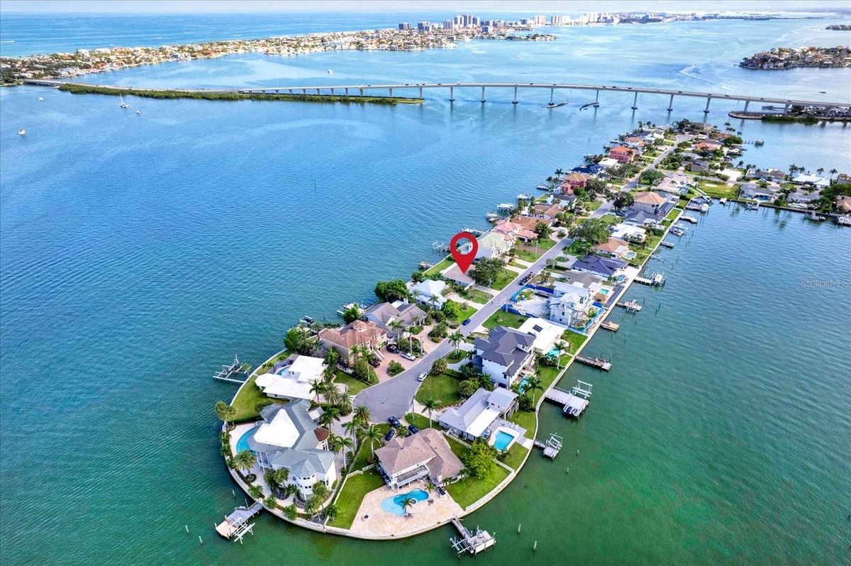 218 DRIFTWOOD LANE