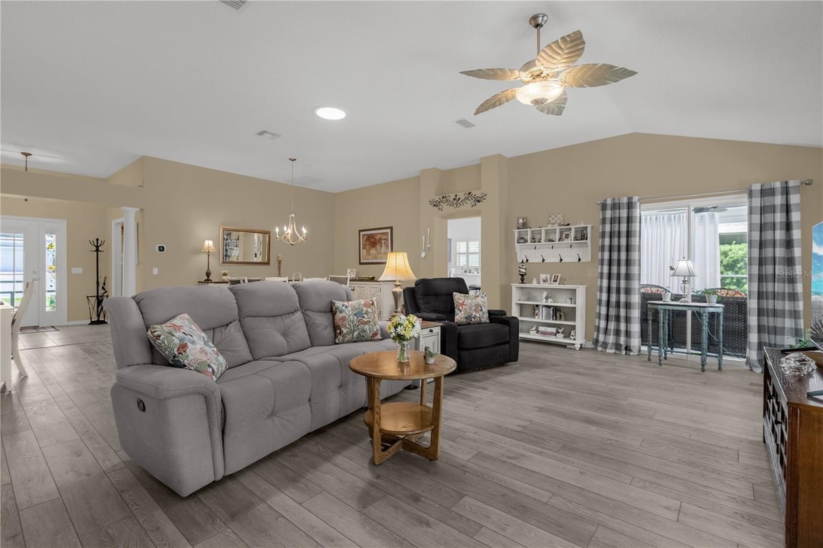 521 CARRERA DRIVE, THE VILLAGES, FL 32159 | Slideshow Image #8