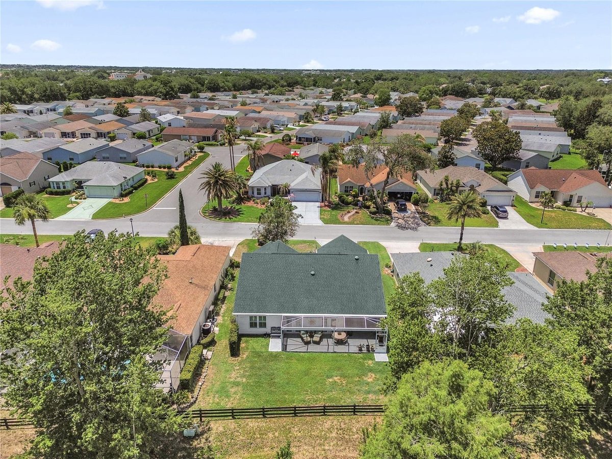 521 CARRERA DRIVE, THE VILLAGES, FL 32159 | Slideshow Image #37
