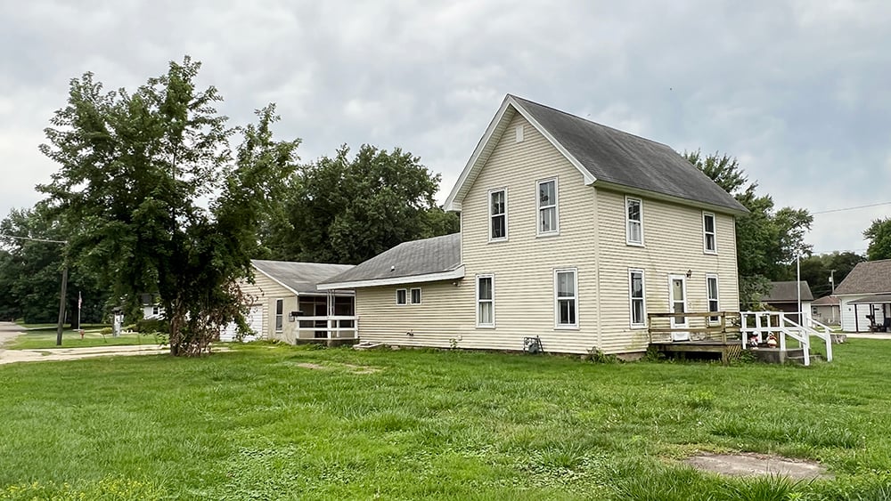 16930 CROSBY ROAD, MORRISON, IL 61270 Kophamer & Blean Realty