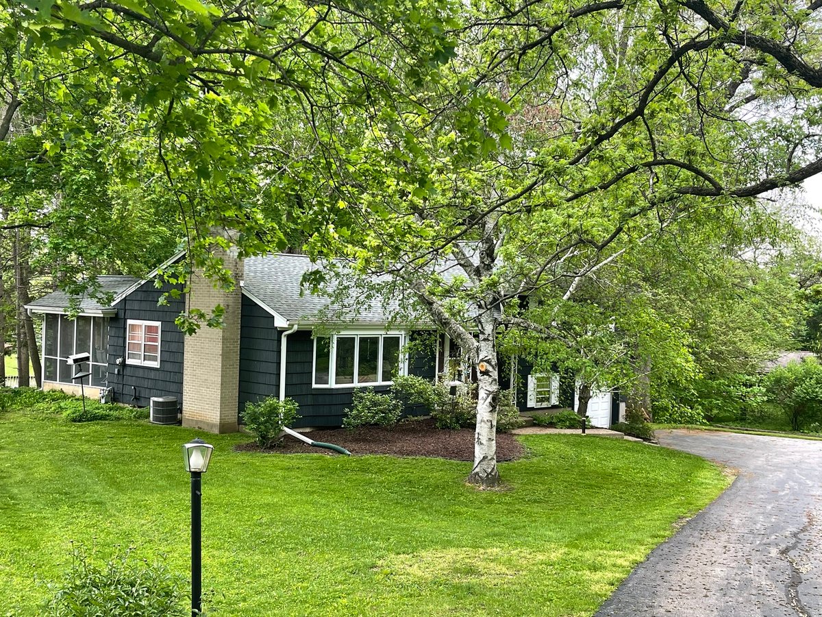 130 E MAIN STREET, MORRISON, IL 61270 Kophamer & Blean Realty