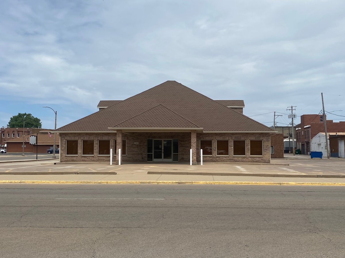 104 E BRIDGE STREET, STREATOR, IL 61364 Chismarick Realty