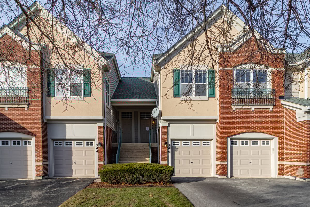 346 PINE LAKE CIRCLE, VERNON HILLS, IL 60061