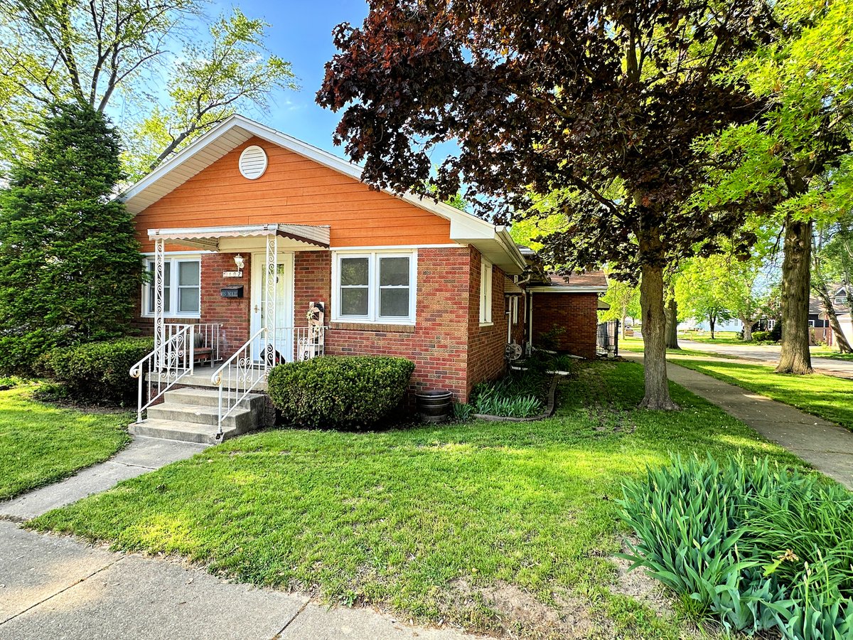 402 W MORRELL STREET, STREATOR, IL 61364 Chismarick Realty