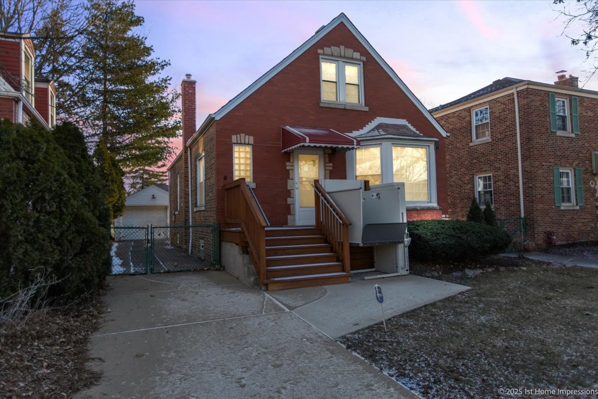 listing image