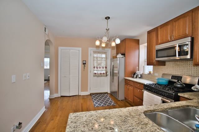 listing image