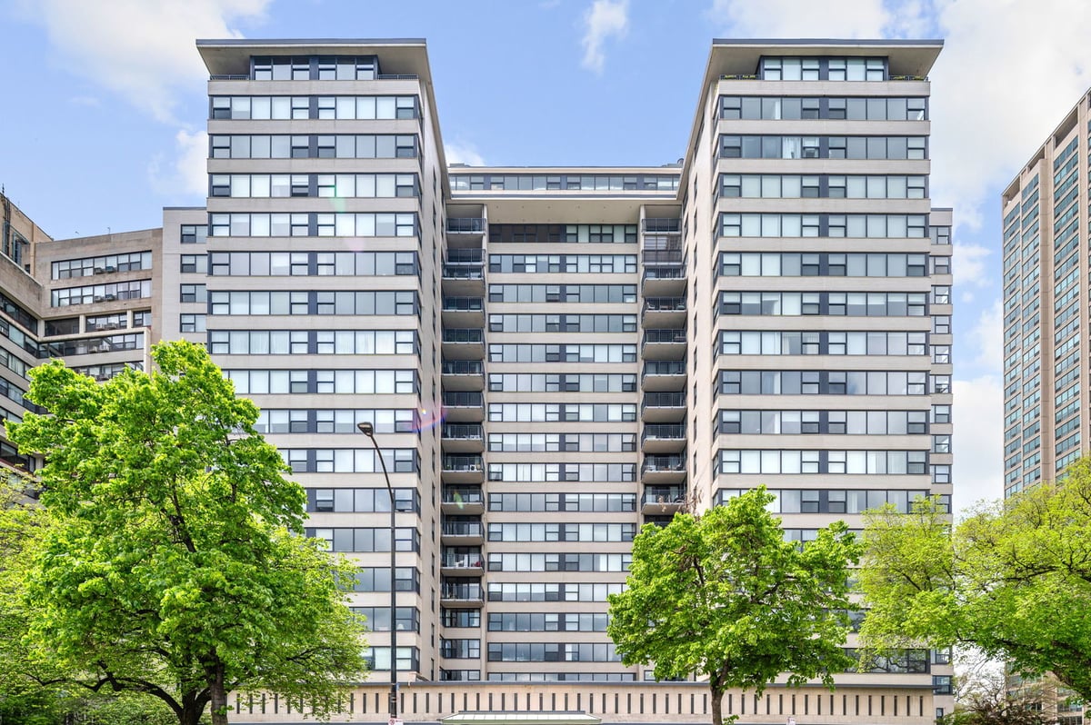 3440 N Lake Shore Drive #4C, Chicago, IL 60657