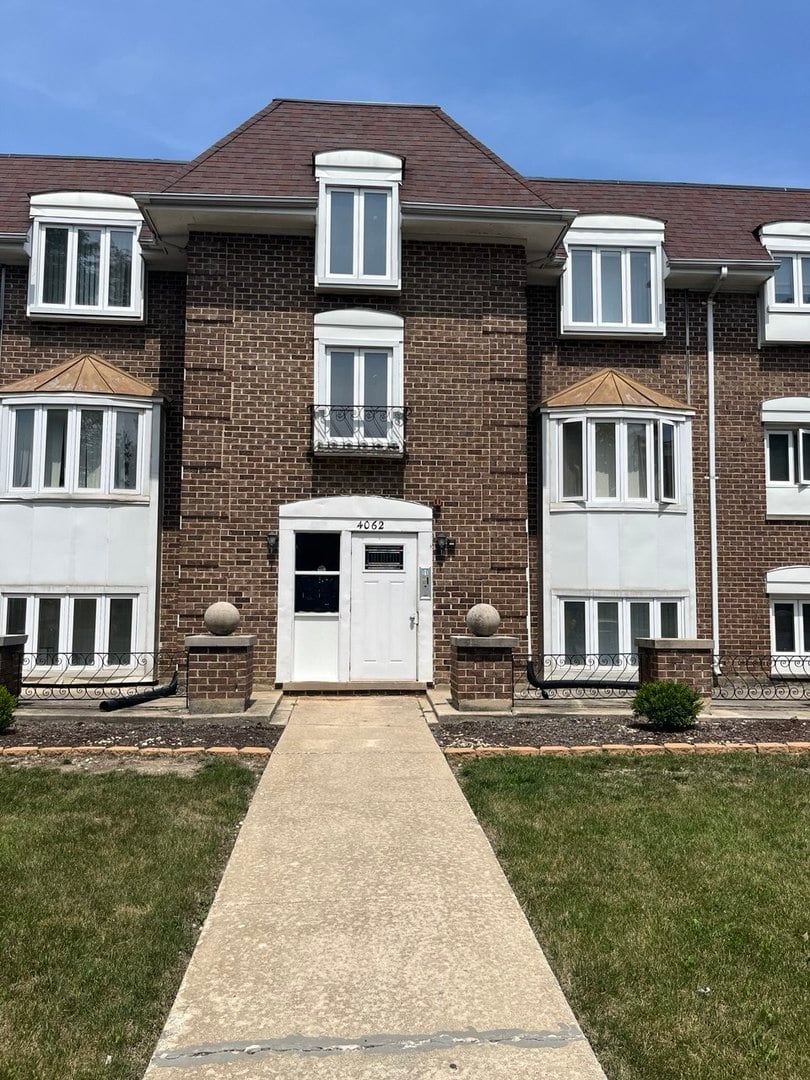 4062 Charleston Road -1E Matteson, IL 60443