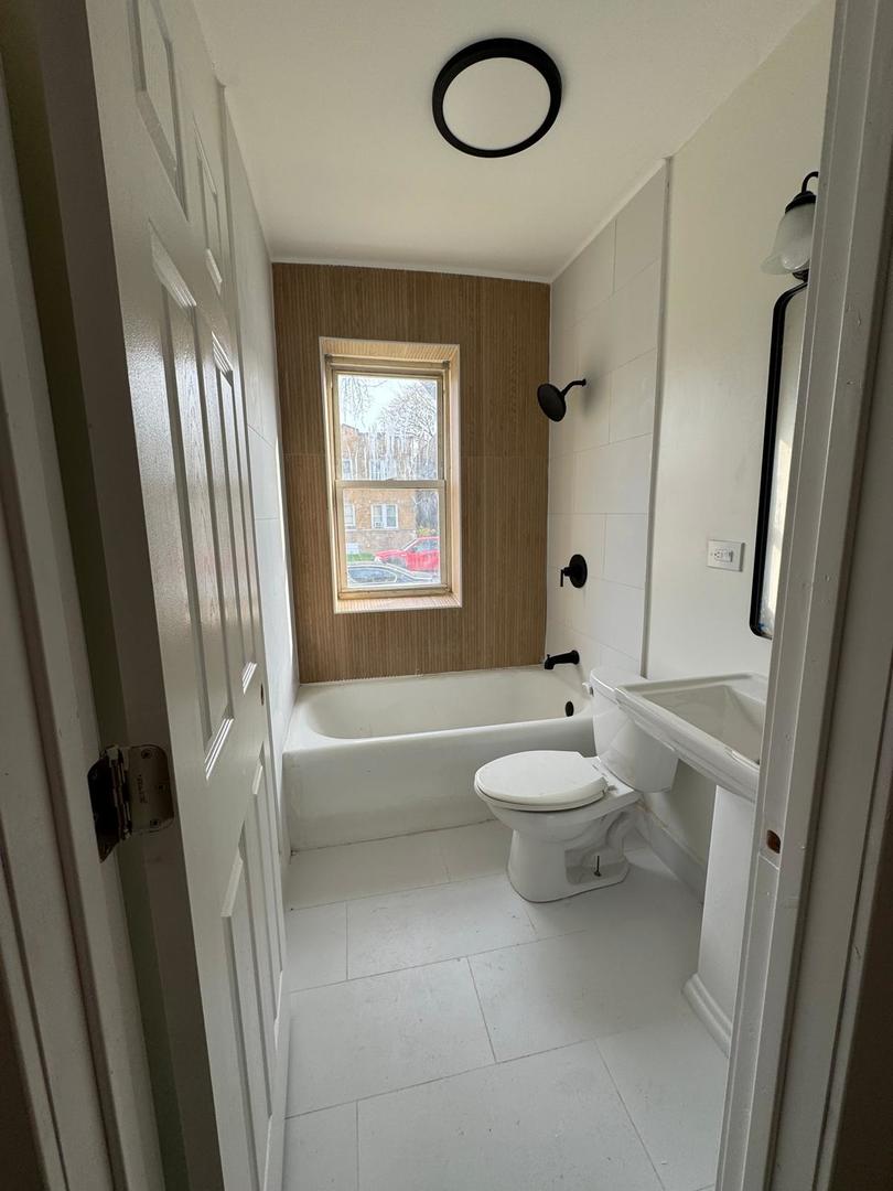 1256 N LOCKWOOD AVENUE, CHICAGO, IL 60651  Photo 7