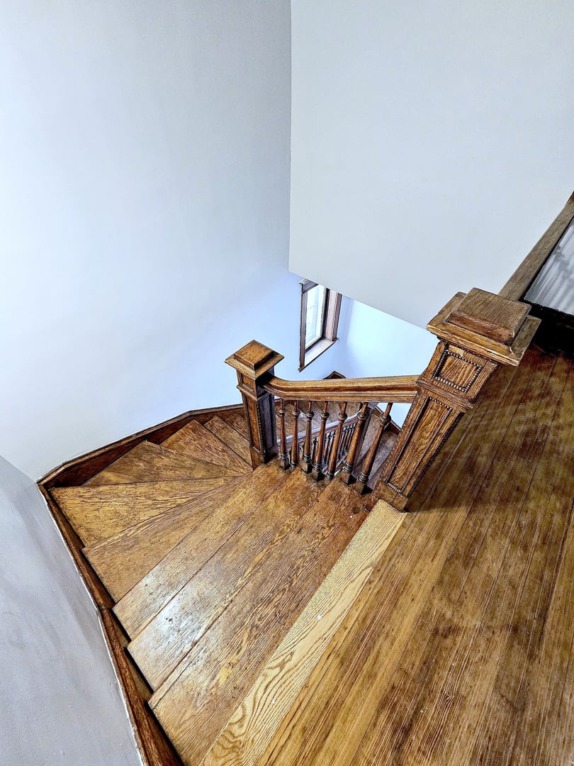 1654 S MILLARD AVENUE, CHICAGO, IL 60623  Photo 10