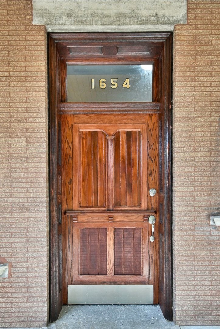 1654 S MILLARD AVENUE, CHICAGO, IL 60623  Photo 6
