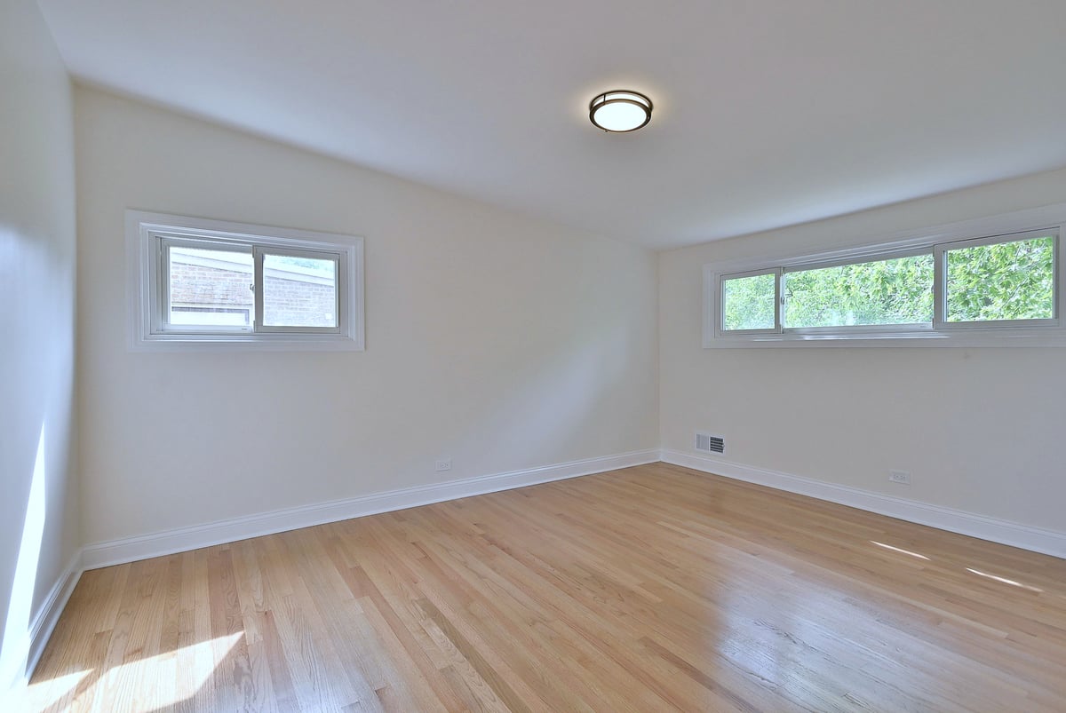 6750 N KOSTNER AVENUE, LINCOLNWOOD, IL 60712  Photo 18