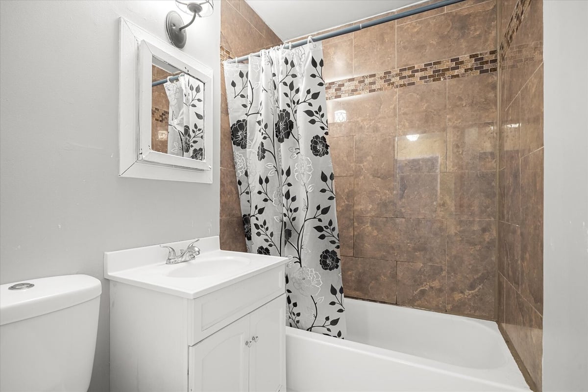 400 ROSEWOOD AVENUE, AURORA, IL 60505  Photo 8